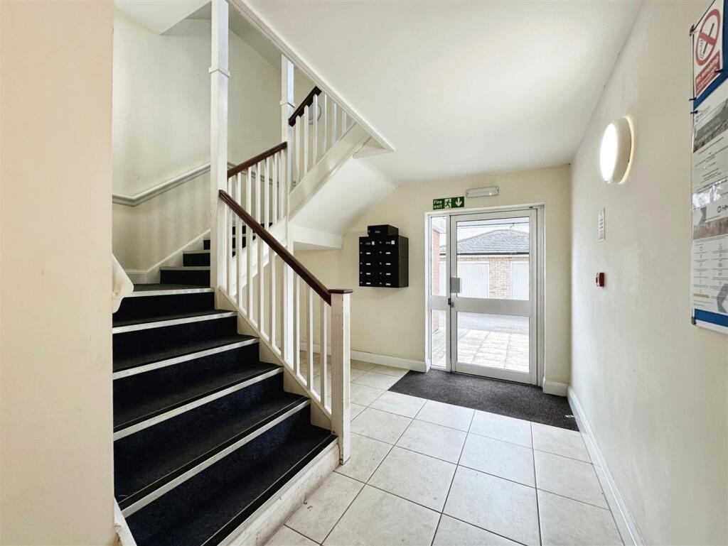 Additional image 15 of Trent Place, Warwick