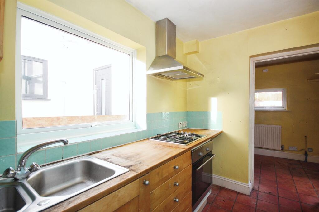 Additional image 19 of Wharf Street, Warwick