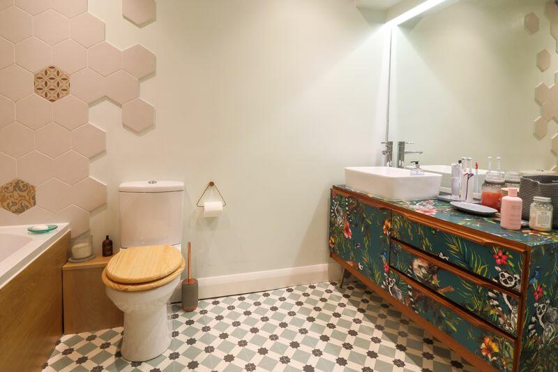 Additional image 8 of Cross Street, Canterbury