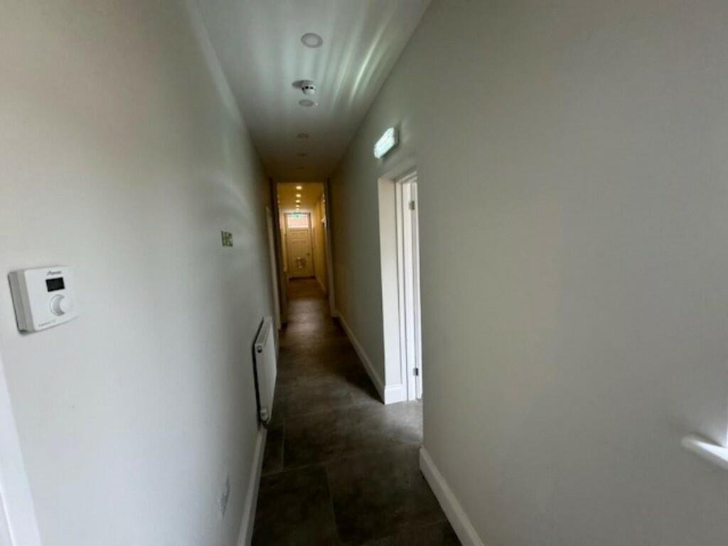 Additional image 11 of Commercial Property For Rent, Warwick Road, CV35 9ND