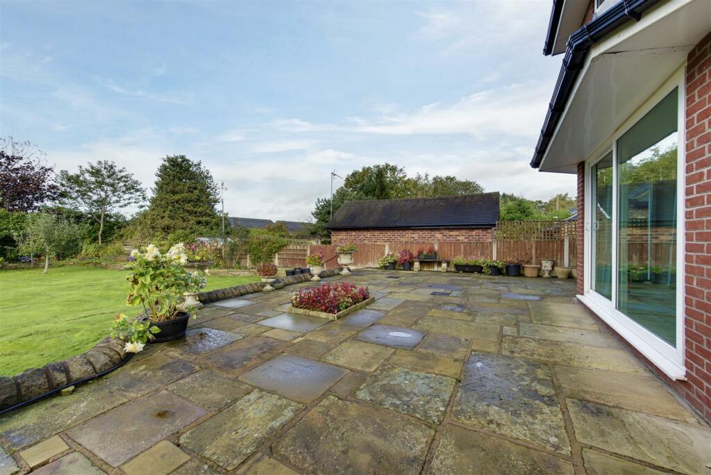 Additional image 53 of Spacious home on the exclusive Blackfirs Lane, Somerford, Congleton