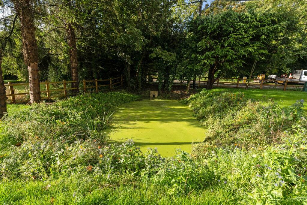 Additional image 20 of Banbury Road, Gaydon