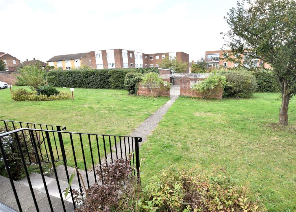 Additional image 9 of Essenden Road, Belvedere Village