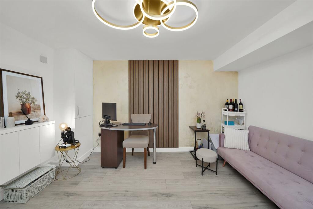 Additional image 7 of Freeman Close, Castle Hill, Ebbsfleet Valley