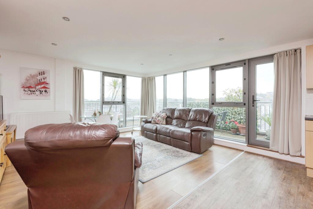 Additional image 5 of Peacock Street, Gravesend, Kent, DA12