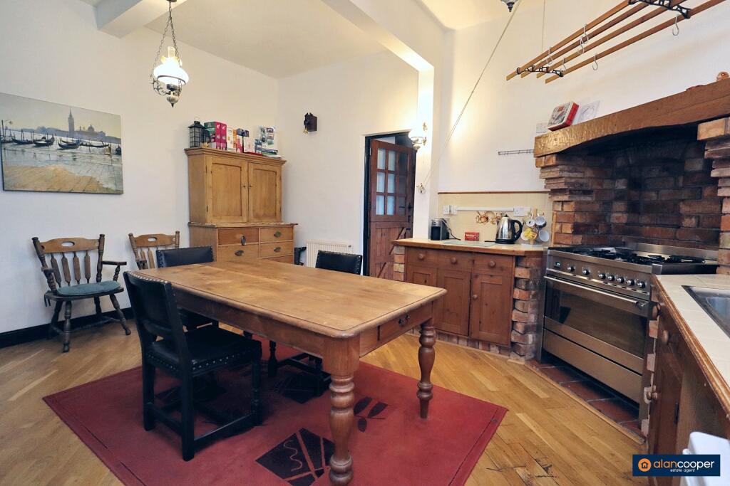 Additional image 7 of Weston Hall Stables, Mill Lane, Bulkington, CV12 9RU