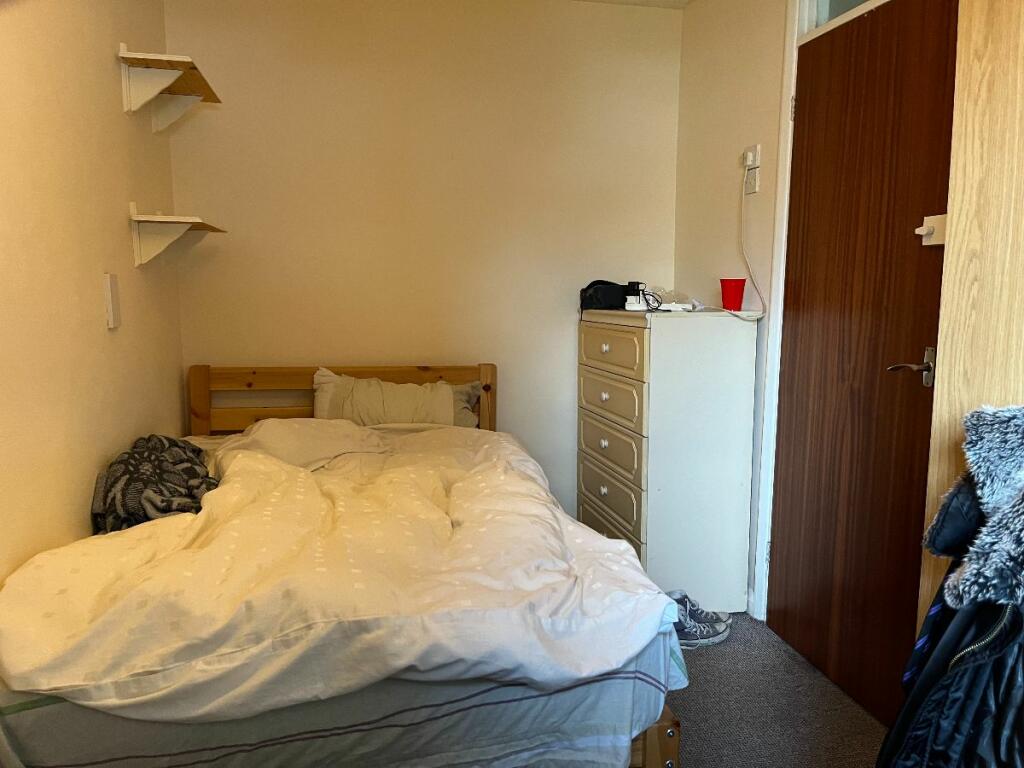 Additional image 11 of 6 Bed Student Home - 32 Kemsing Gardens