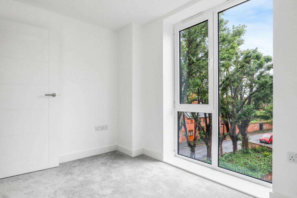 Additional image 8 of Willes Road, Leamington Spa, Warwickshire, CV32 4DH