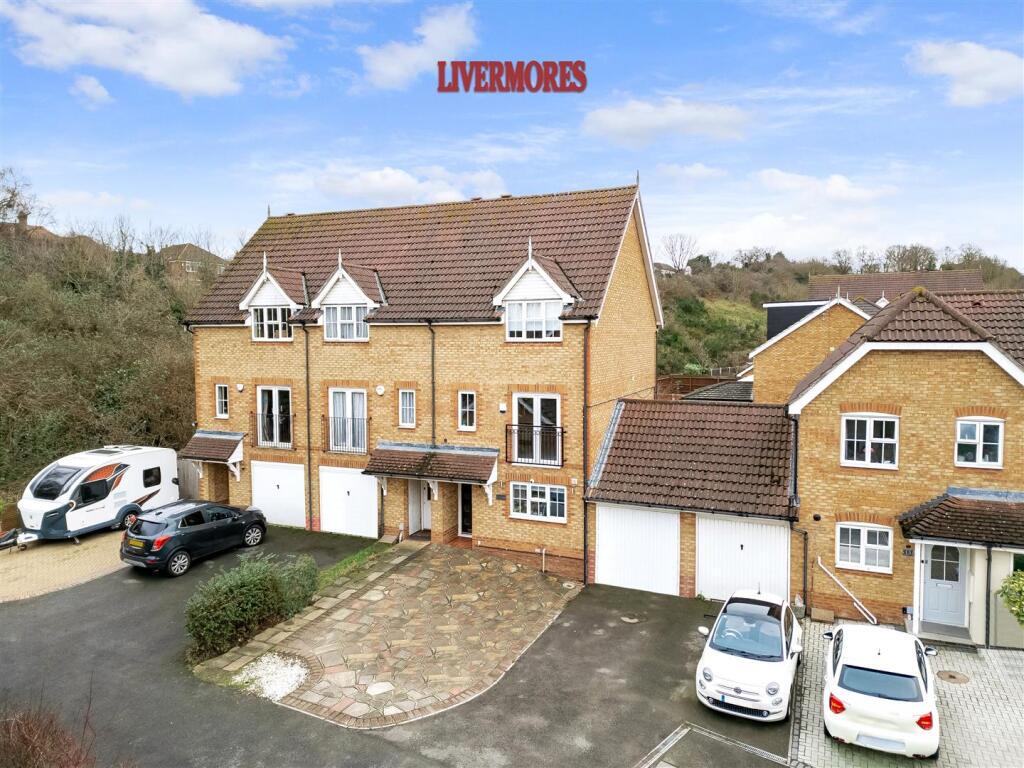 Alfriston Close, Braeburn Park, Dartford, Kent