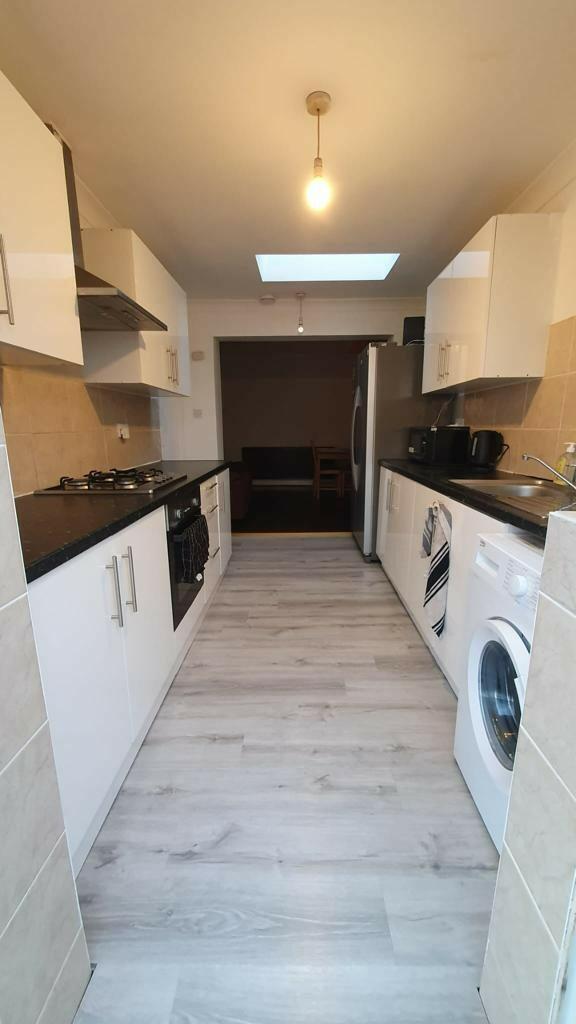 Additional image 4 of The Close, Leamington Spa, Warwickshire, CV31