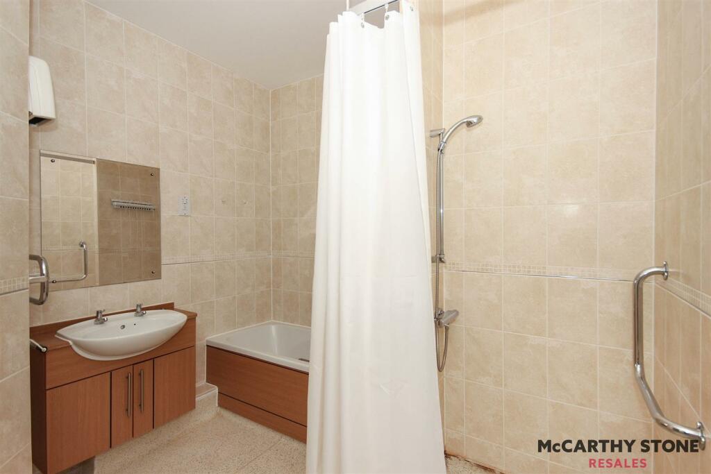 Additional image 11 of Wilton Court, Southbank Road, Kenilworth, Warwickshire, CV8 1RX