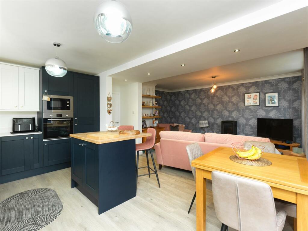 Additional image 7 of Mount Close, Nantwich, Cheshire