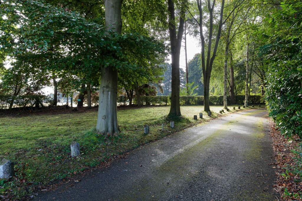 Additional image 2 of Willaston Hall Gardens, Willaston, Nantwich