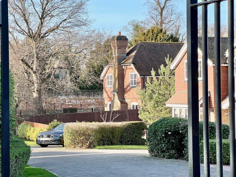 Additional image 28 of Holt Close, Sidcup