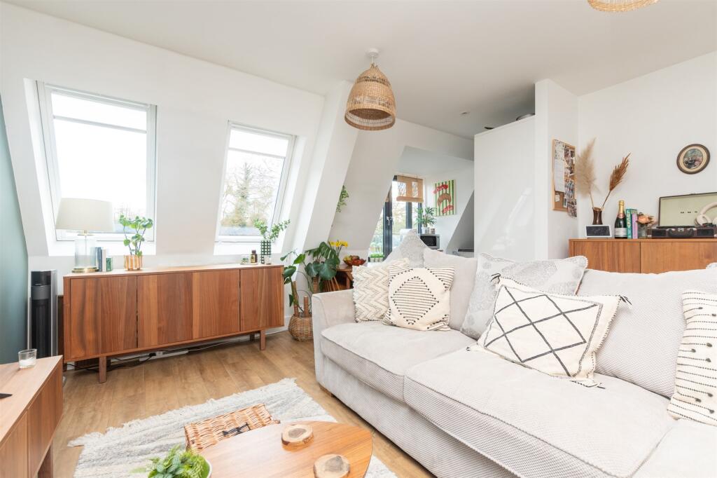 Additional image 5 of North Ash Road, New Ash Green, Longfield, Kent