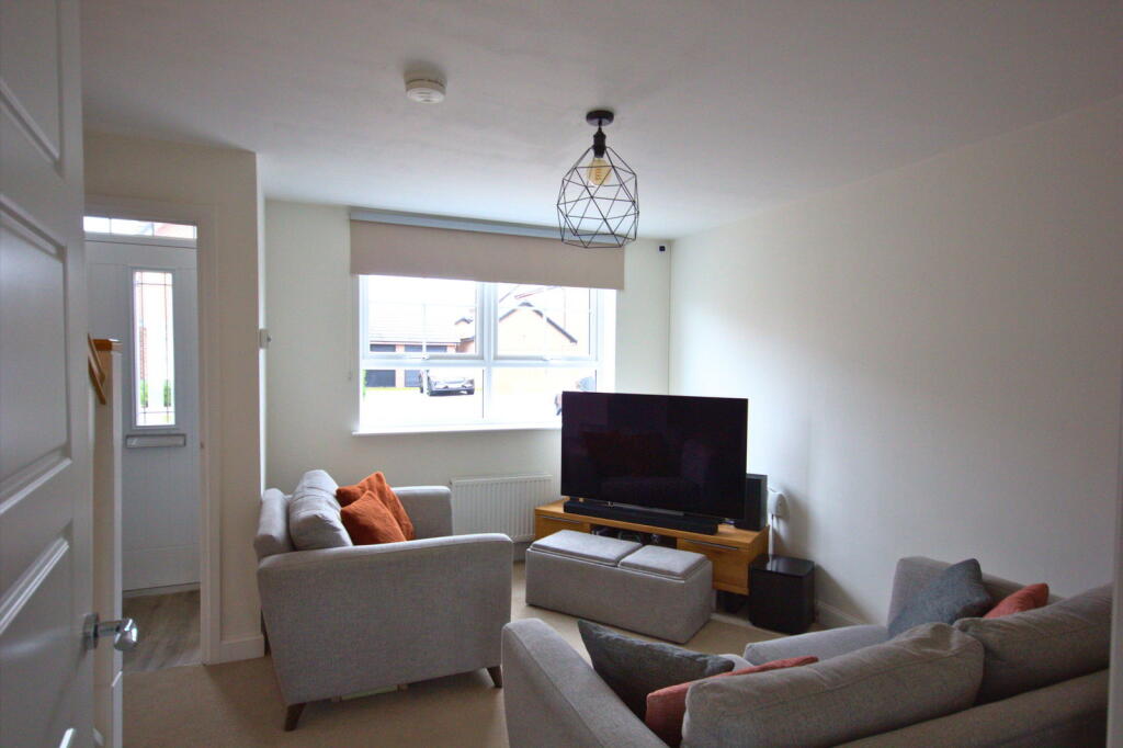 Additional image 3 of Potkins Road, Warwick, CV34 7BQ