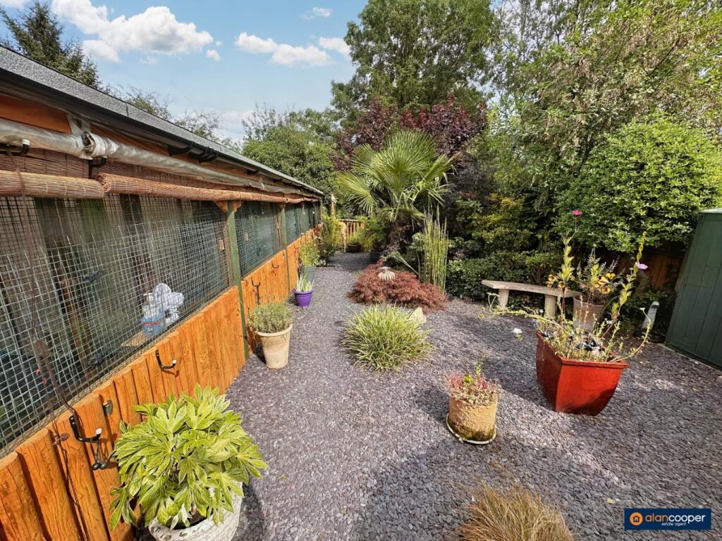 Additional image 18 of Lancing Road, Bulkington, CV12 9QU