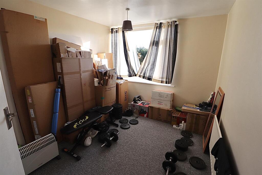 Additional image 6 of TOP FLOOR 2 BED APARTMENT, WITH GARAGE, BILTON