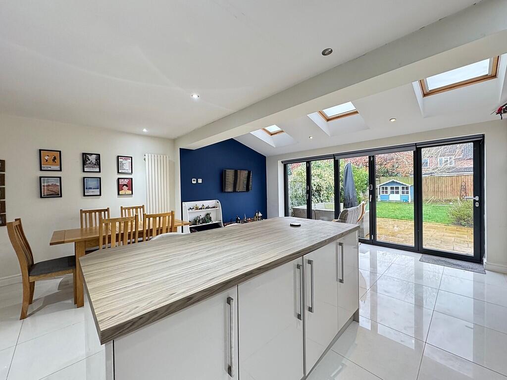 Additional image 5 of Blackthorn Road, Kenilworth