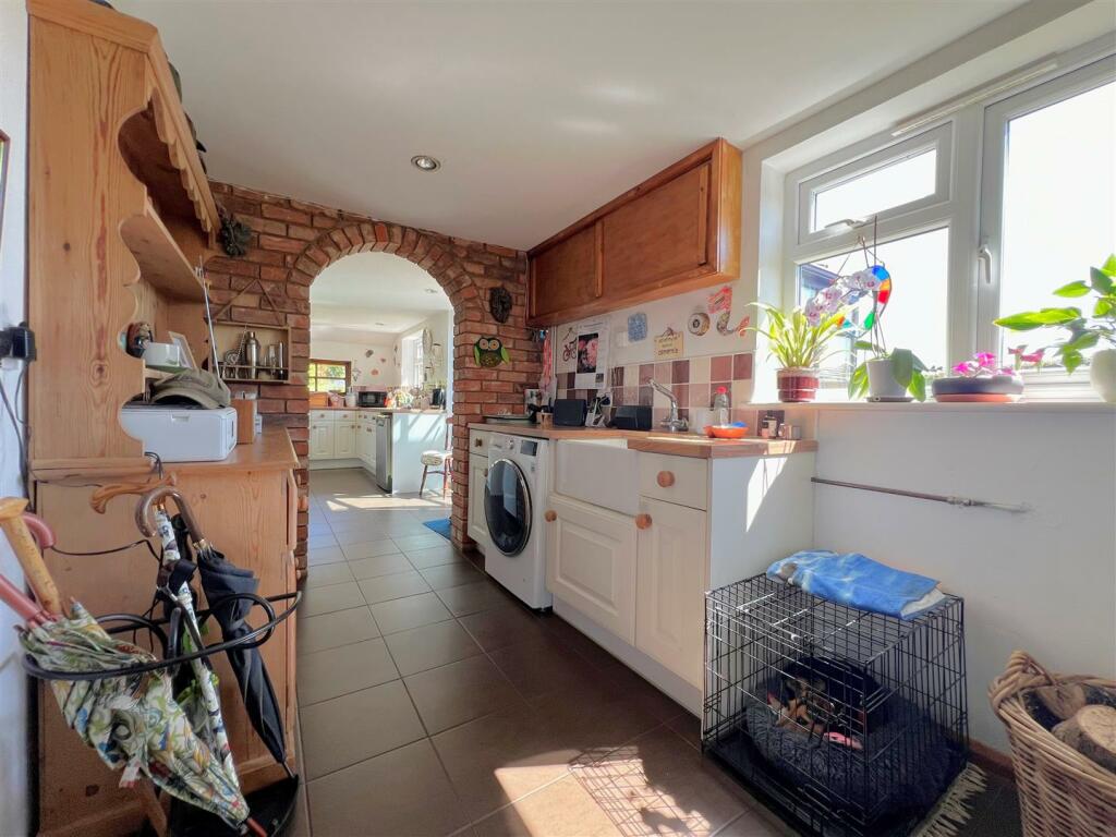 Additional image 6 of The Green, Chesterton, Leamington Spa