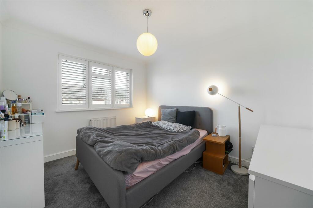 Additional image 8 of Dawes Close, Greenhithe, DA9