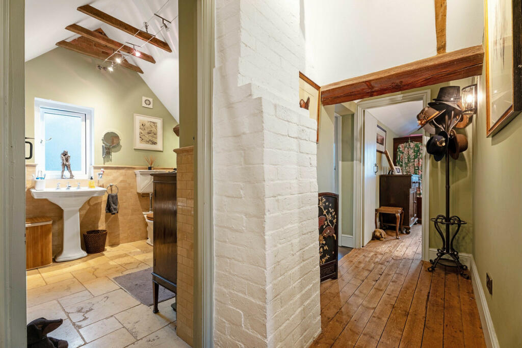 Additional image 21 of Church Road, Snitterfield, Warwickshire CV37 0LF