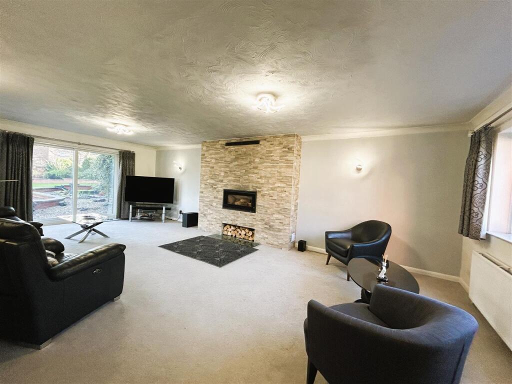 Additional image 37 of Laceyfields Road, Heanor