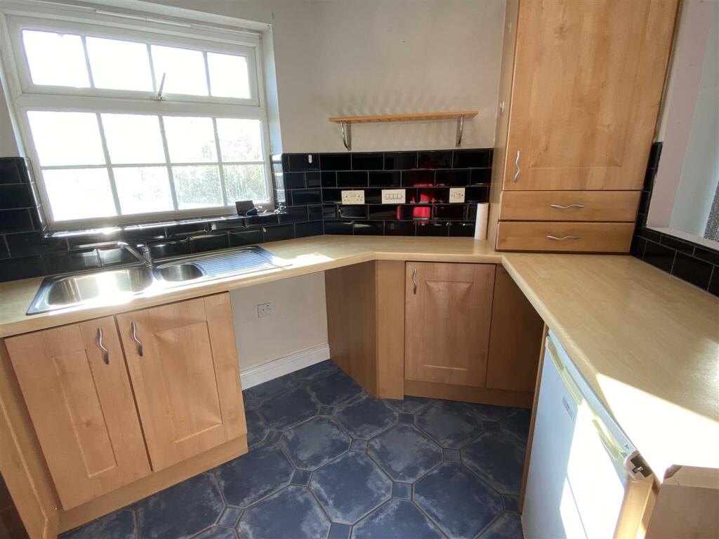 Additional image 7 of Edward Street, Overseal, DE12 6LJ