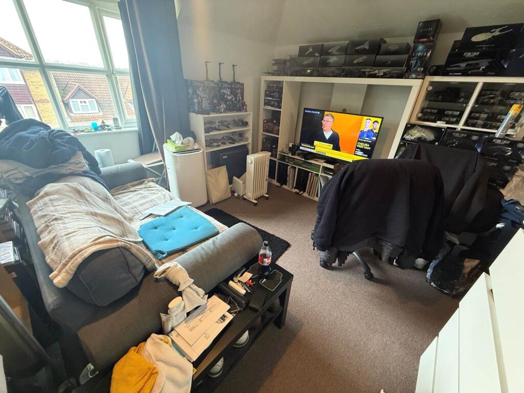 Additional image 4 of Frobisher Road, Erith