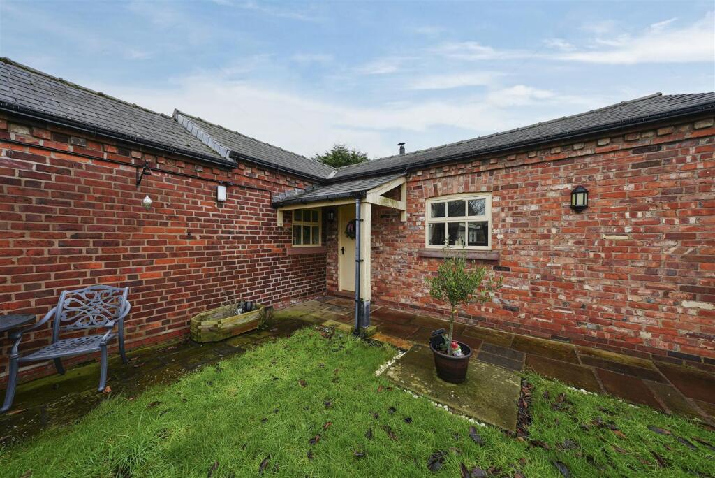 Additional image 23 of Bluebell Cottage, Off Macclesfield Road, Holmes Chapel