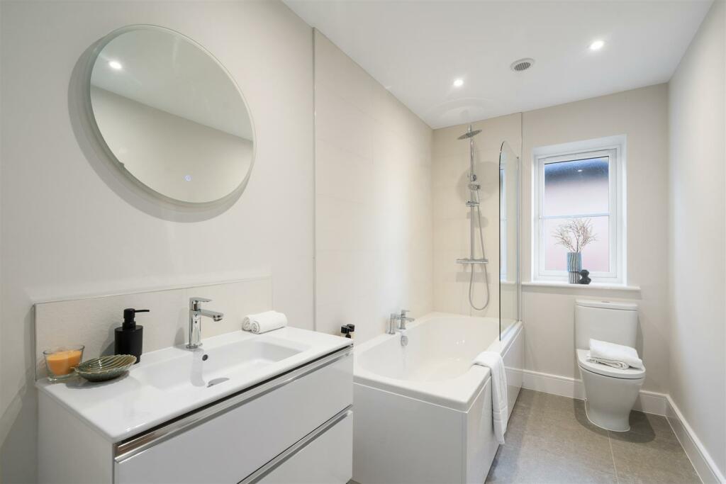 Additional image 15 of Banbury Road, Gaydon