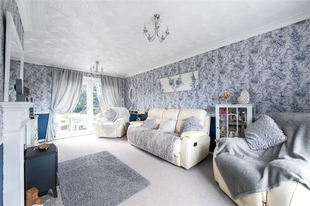 Additional image 17 of Medhurst Crescent, Gravesend, Kent, DA12