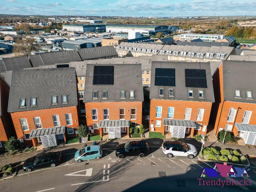 Additional image 2 of Burroughs Drive, Dartford, Kent, DA1