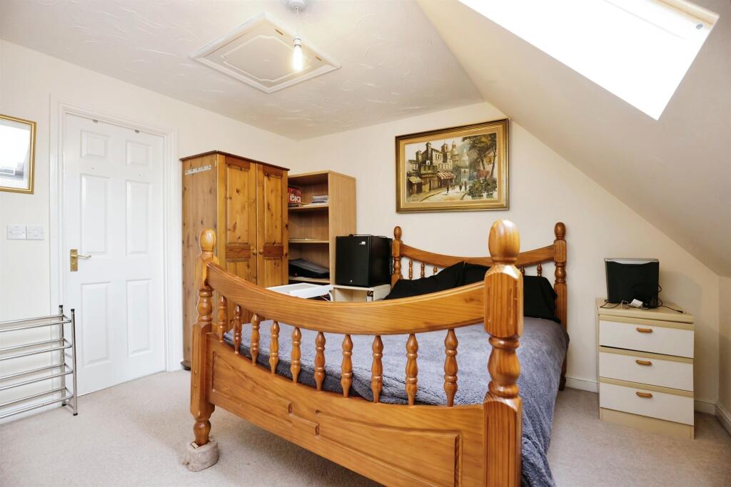 Additional image 5 of Coriolanus Square, Heathcote, Warwick