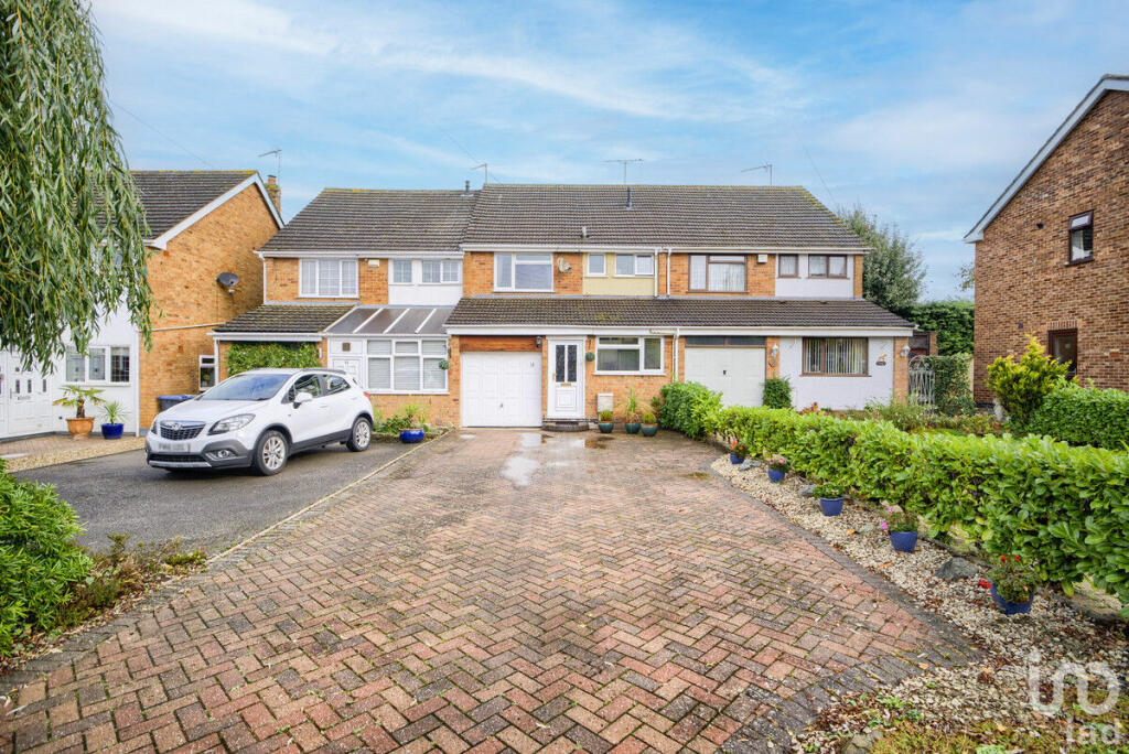 Primary image of Pinewood Drive, Coventry, CV3