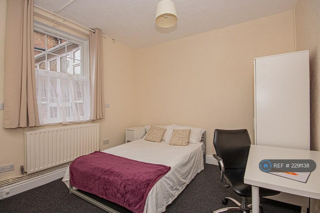 Additional image 18 of Russell Terrace, Leamington Spa, CV31