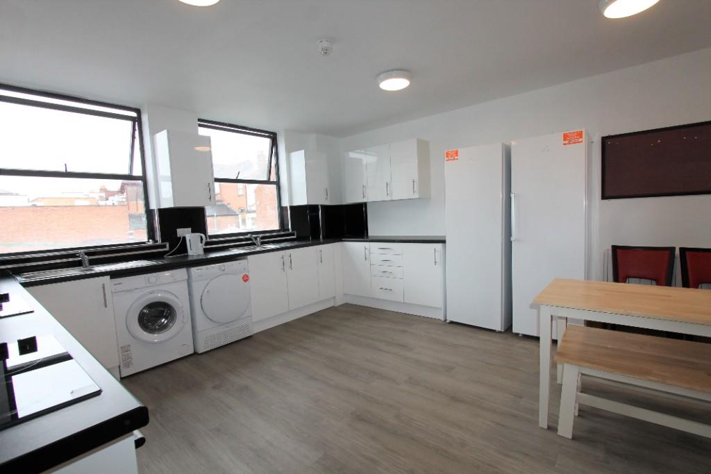 Additional image 3 of Flat 6, 118-120 Warwick Street, Leamington Spa, Warwickshire, CV32