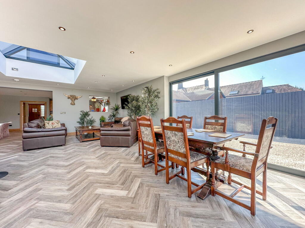 Additional image 7 of Nuneaton Road, Bulkington, Bedworth, CV12 9RR