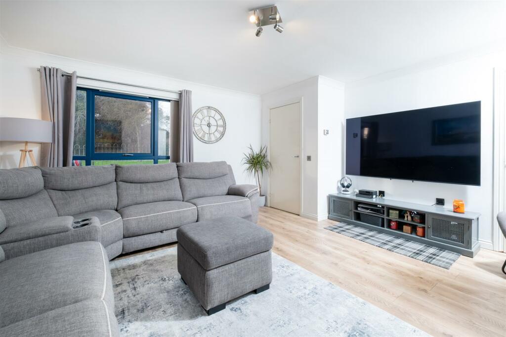 Additional image 3 of 7 Honeygreen Road, Dundee