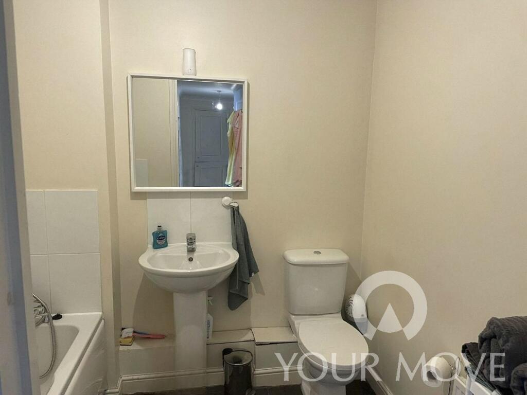 Additional image 3 of Admirals Way, Gravesend, Kent, DA12