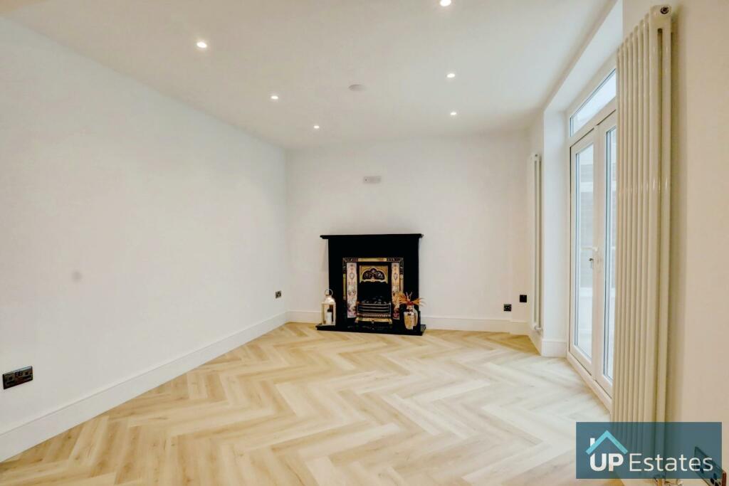 Additional image 8 of EXTENDED, RENOVATED DETACHED - Coventry Road, Bulkington