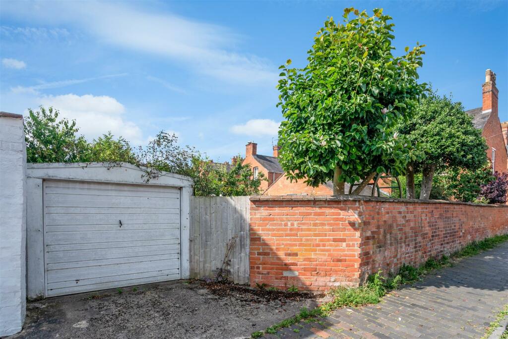 Additional image 4 of Albany Road, Stratford-Upon-Avon