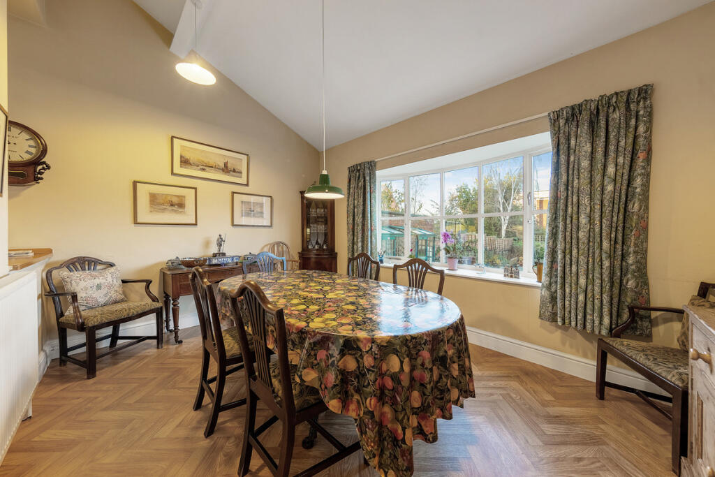 Additional image 11 of Binswood Avenue, Leamington Spa, Warwickshire CV32 5SE