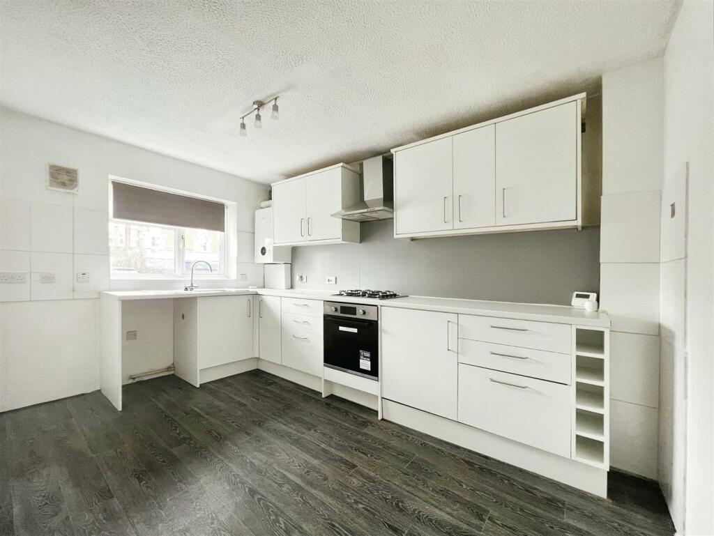 Additional image 3 of Ginkgo Walk, Leamington Spa