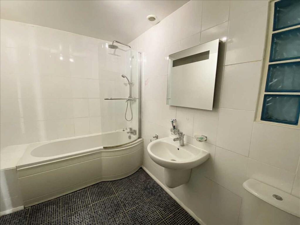 Additional image 22 of Fort View, Gravesend Road, Shorne