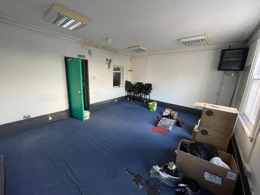 Additional image 4 of 32 Sheep Street, Rugby, Warwickshire, CV21 2BX
