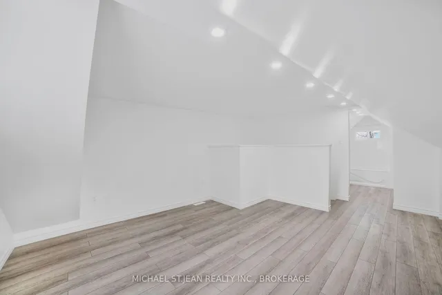 Additional image 24 of 284 Paling Ave