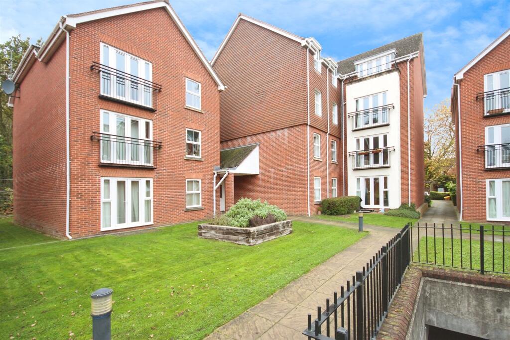 Additional image 14 of Birch Meadow Close, Warwick