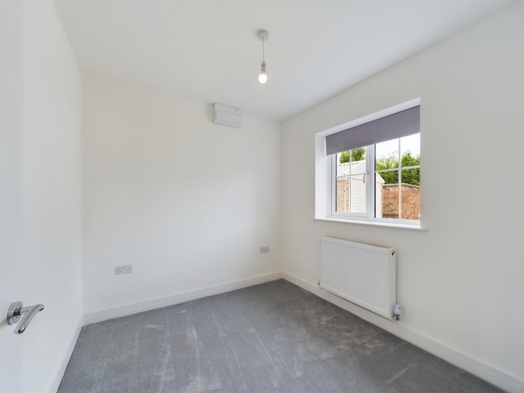 Additional image 7 of Tay Close, Stenson Fields