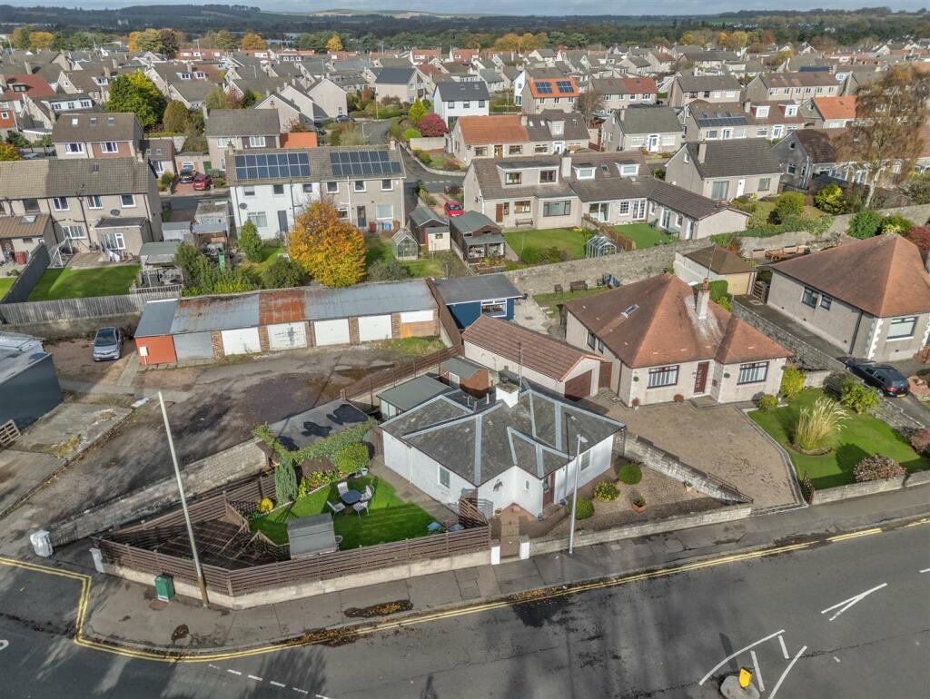 Additional image 15 of Claypotts Road, Dundee